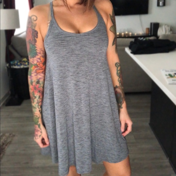 SO Dresses & Skirts - ✨20%off 3+bundle✨ racer back swing dress